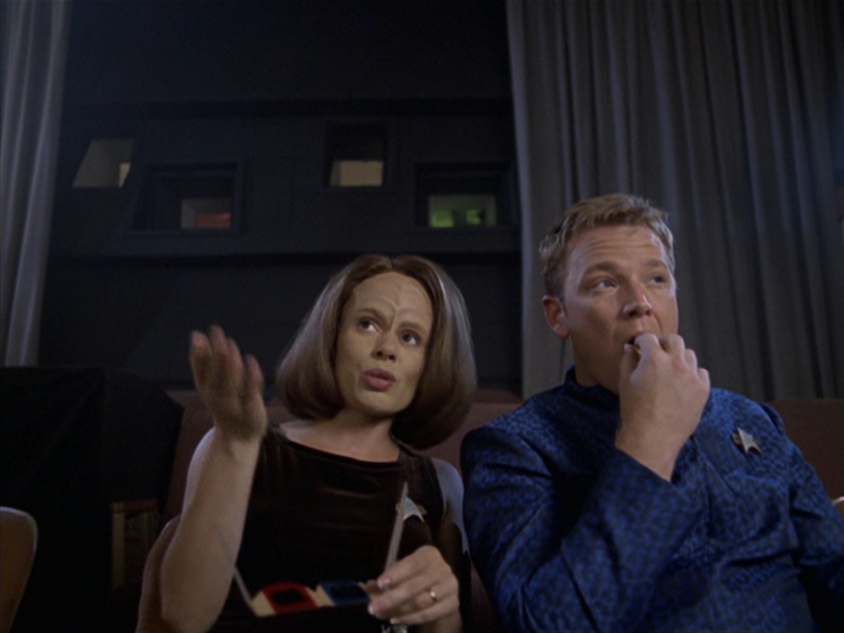 extant_StarTrek_VOY_7x04-Repression_0308.jpg