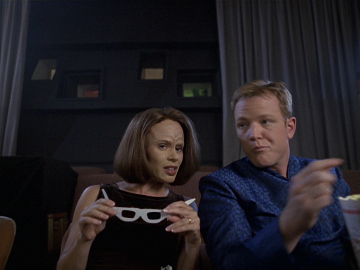 extant_StarTrek_VOY_7x04-Repression_0314.jpg