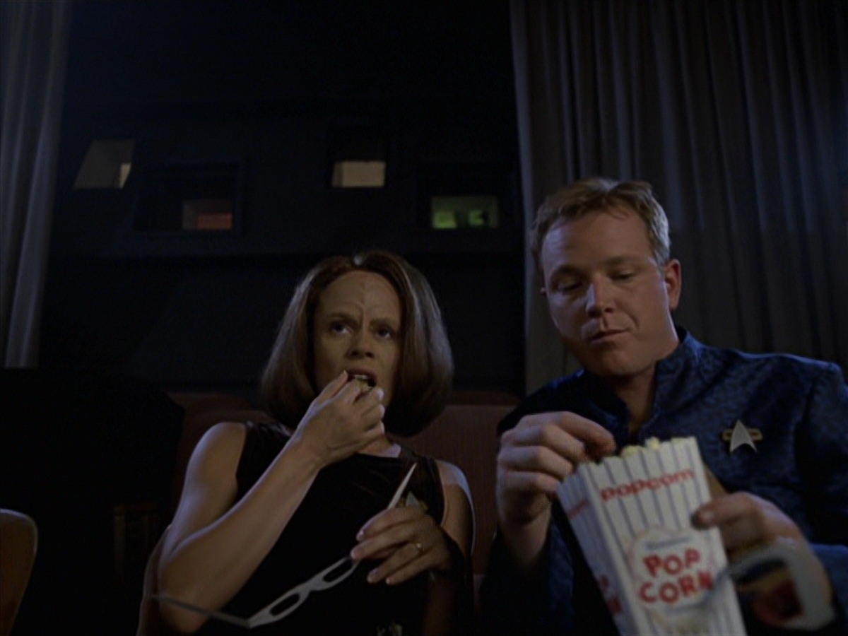 extant_StarTrek_VOY_7x04-Repression_0321.jpg