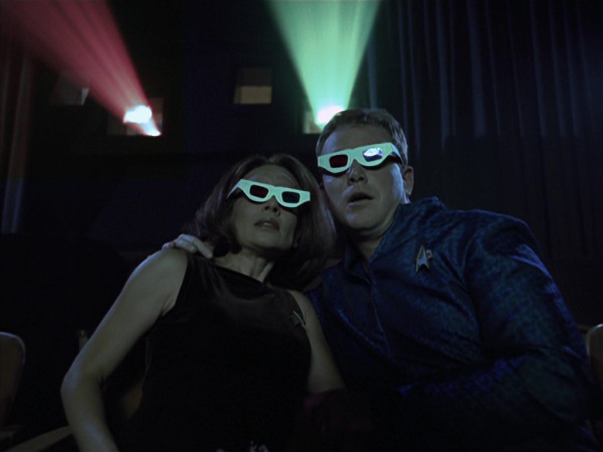 extant_StarTrek_VOY_7x04-Repression_0382.jpg