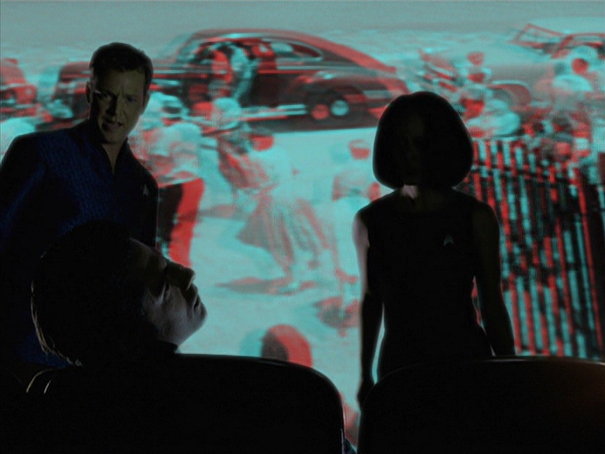 extant_StarTrek_VOY_7x04-Repression_0431.jpg