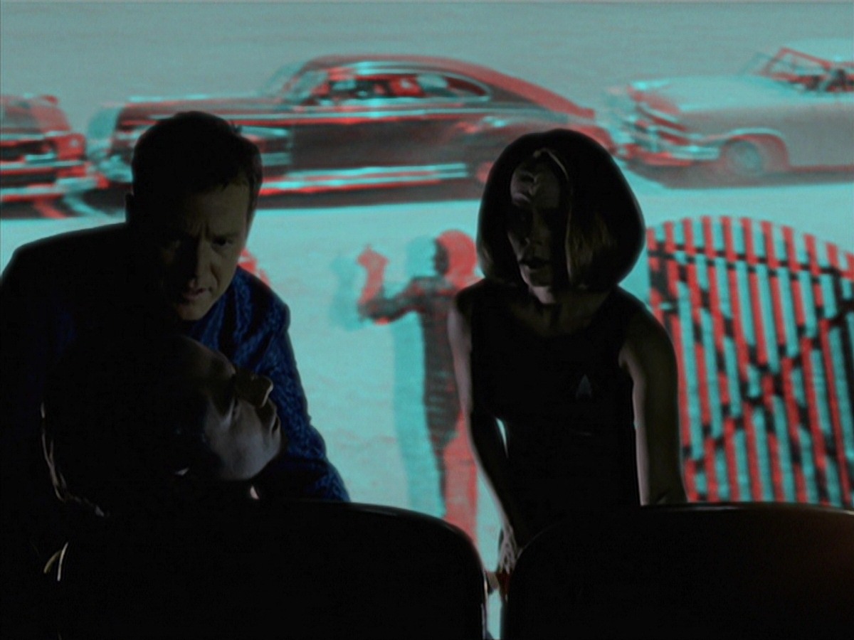 extant_StarTrek_VOY_7x04-Repression_0435.jpg