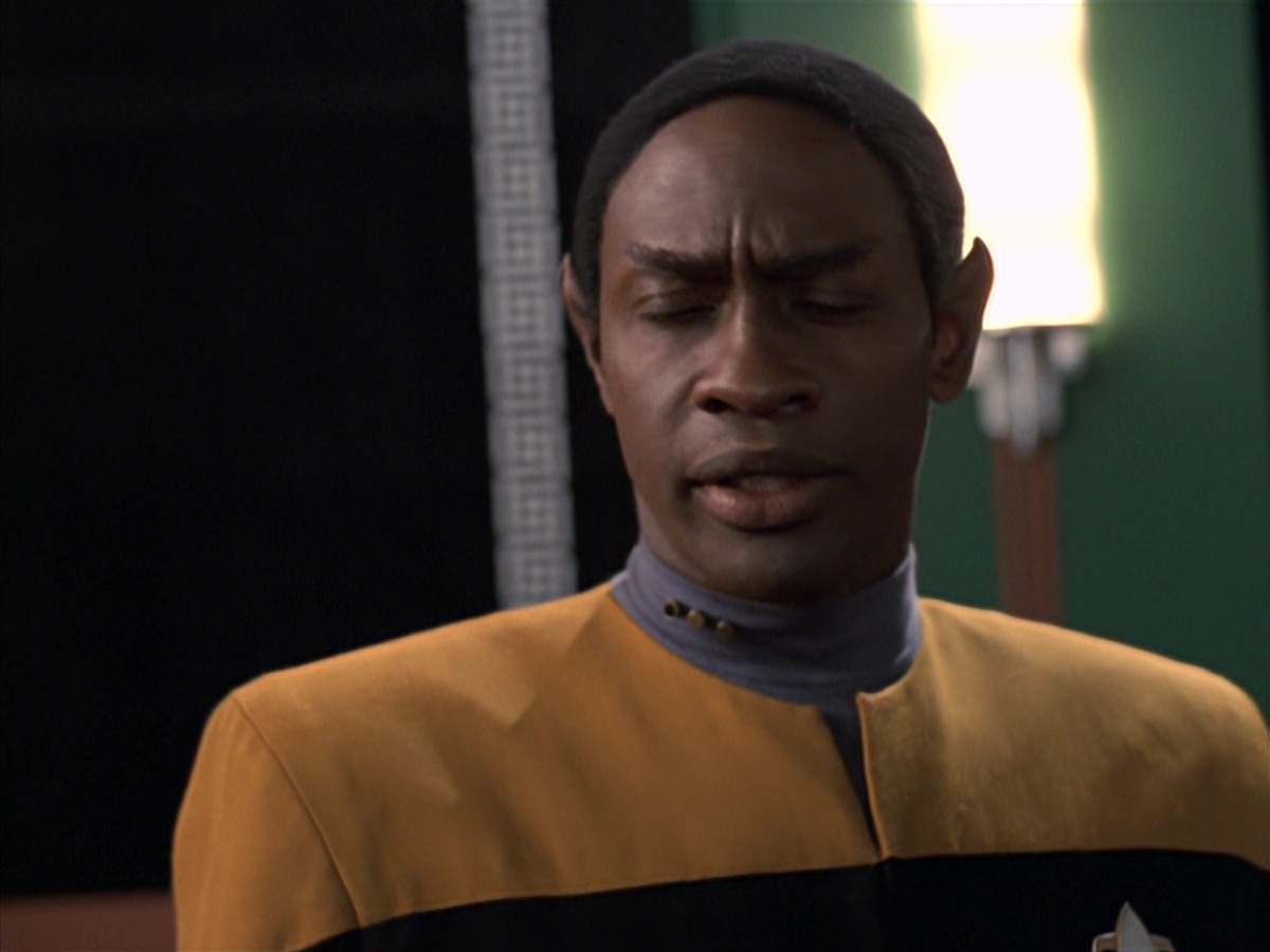 extant_StarTrek_VOY_7x04-Repression_0479.jpg