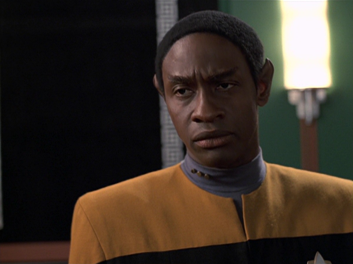 extant_StarTrek_VOY_7x04-Repression_0503.jpg