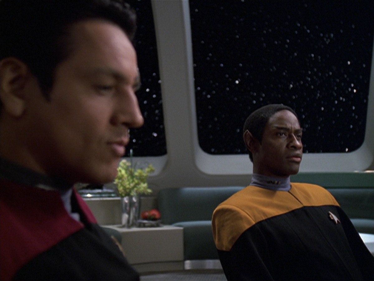 extant_StarTrek_VOY_7x04-Repression_0684.jpg