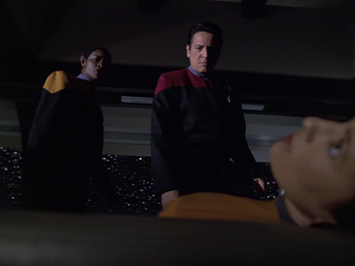extant_StarTrek_VOY_7x04-Repression_0980.jpg