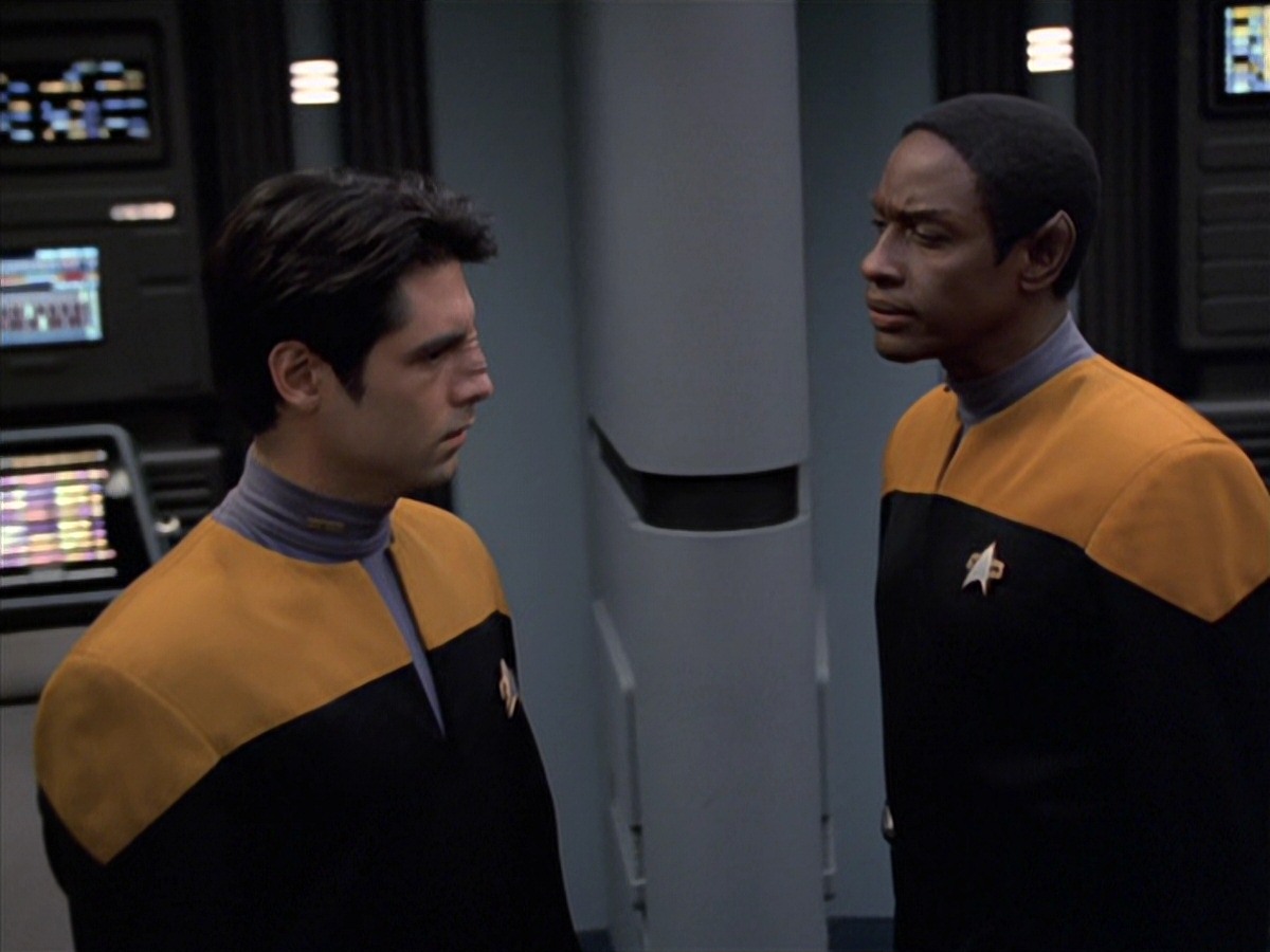 extant_StarTrek_VOY_7x04-Repression_1492.jpg