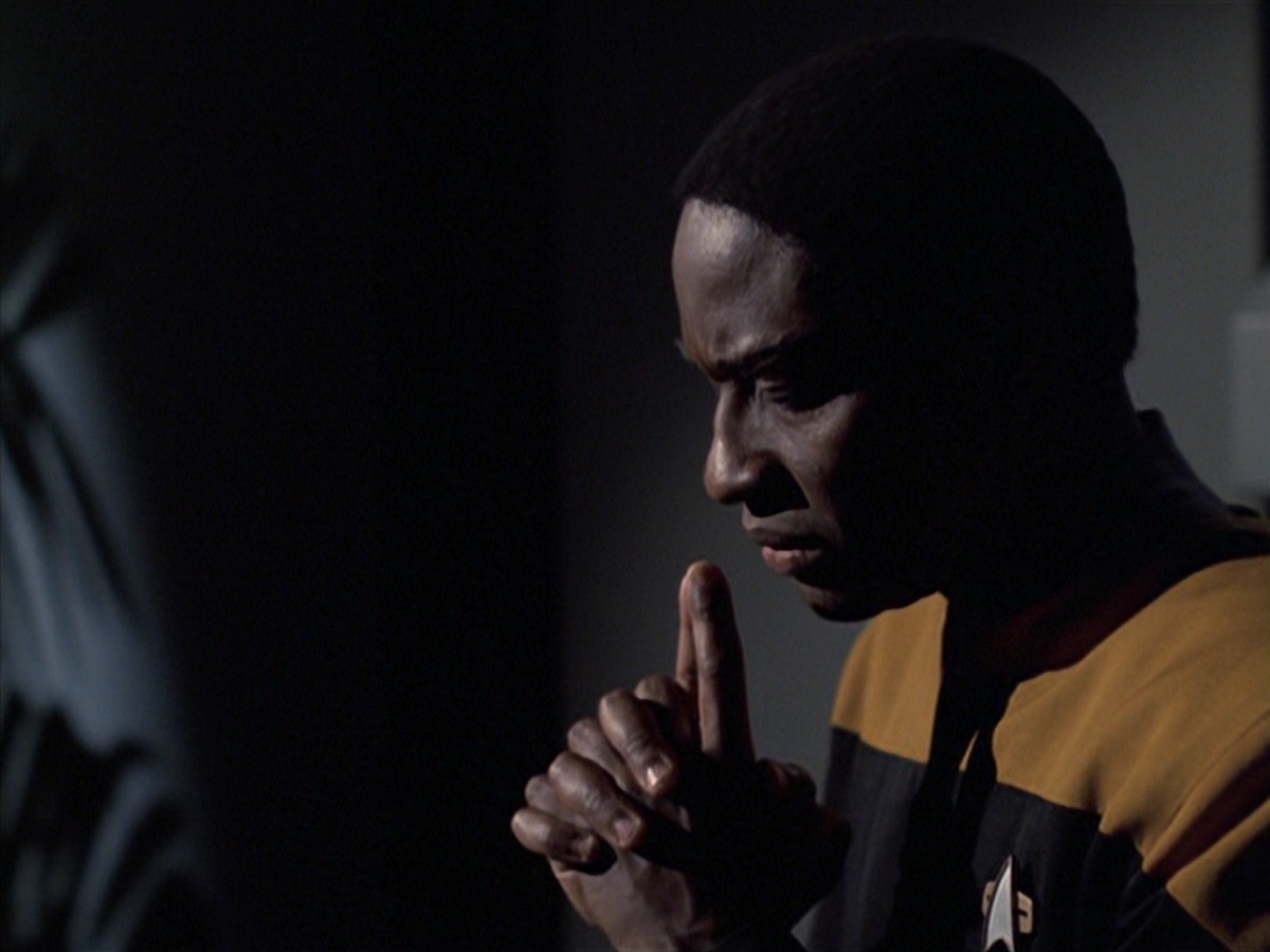 extant_StarTrek_VOY_7x04-Repression_1804.jpg
