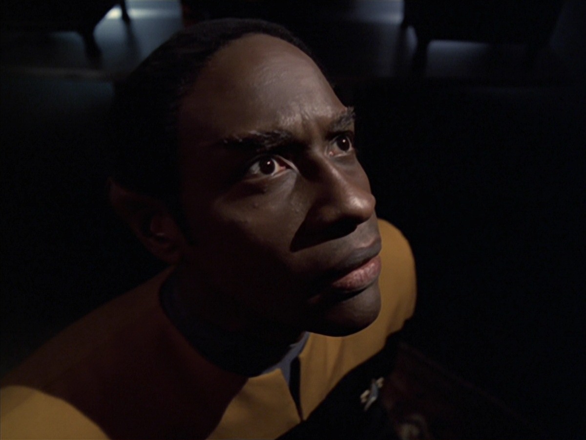 extant_StarTrek_VOY_7x04-Repression_1817.jpg