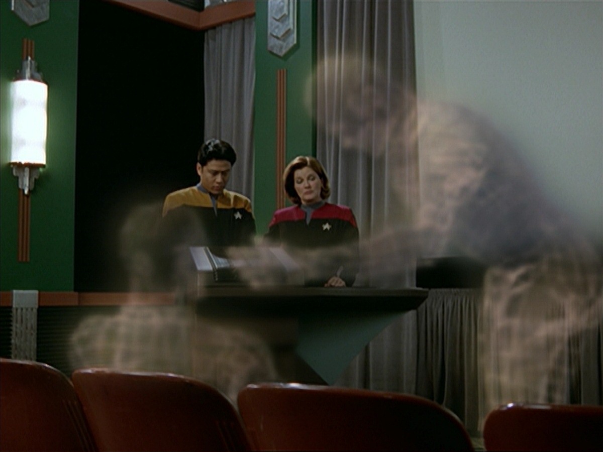 extant_StarTrek_VOY_7x04-Repression_1925.jpg