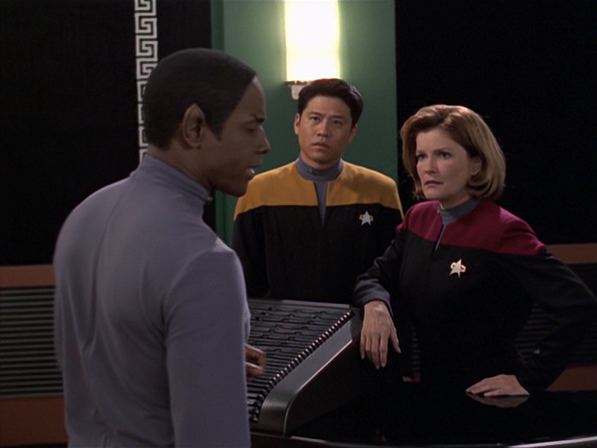 extant_StarTrek_VOY_7x04-Repression_1958.jpg