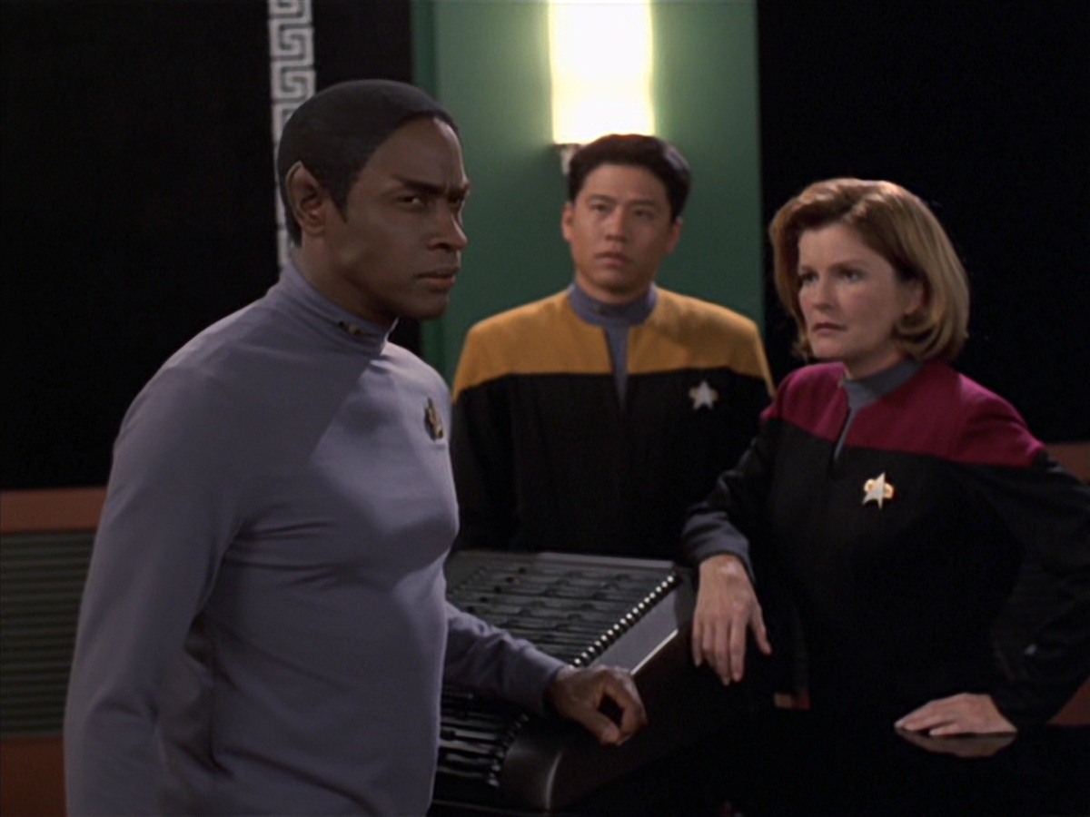 extant_StarTrek_VOY_7x04-Repression_1960.jpg