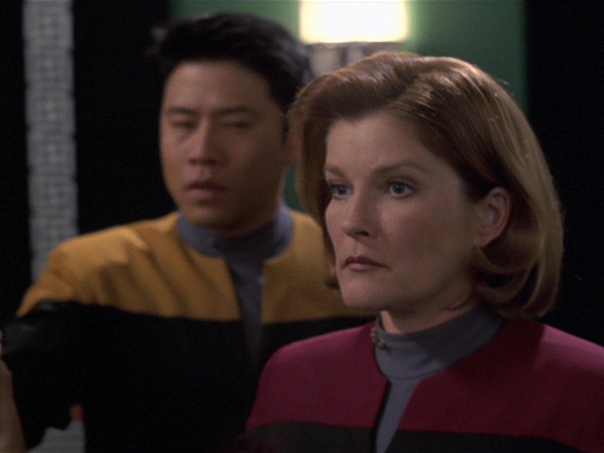 extant_StarTrek_VOY_7x04-Repression_1995.jpg
