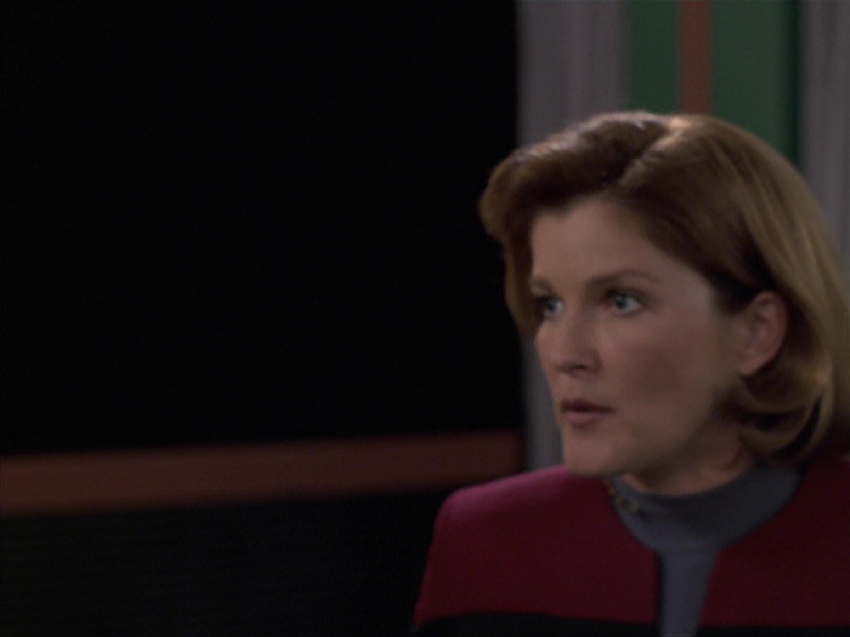 extant_StarTrek_VOY_7x04-Repression_2000.jpg