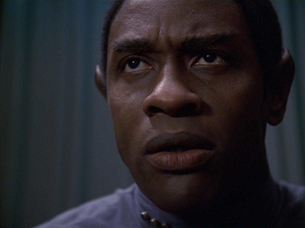 extant_StarTrek_VOY_7x04-Repression_2216.jpg