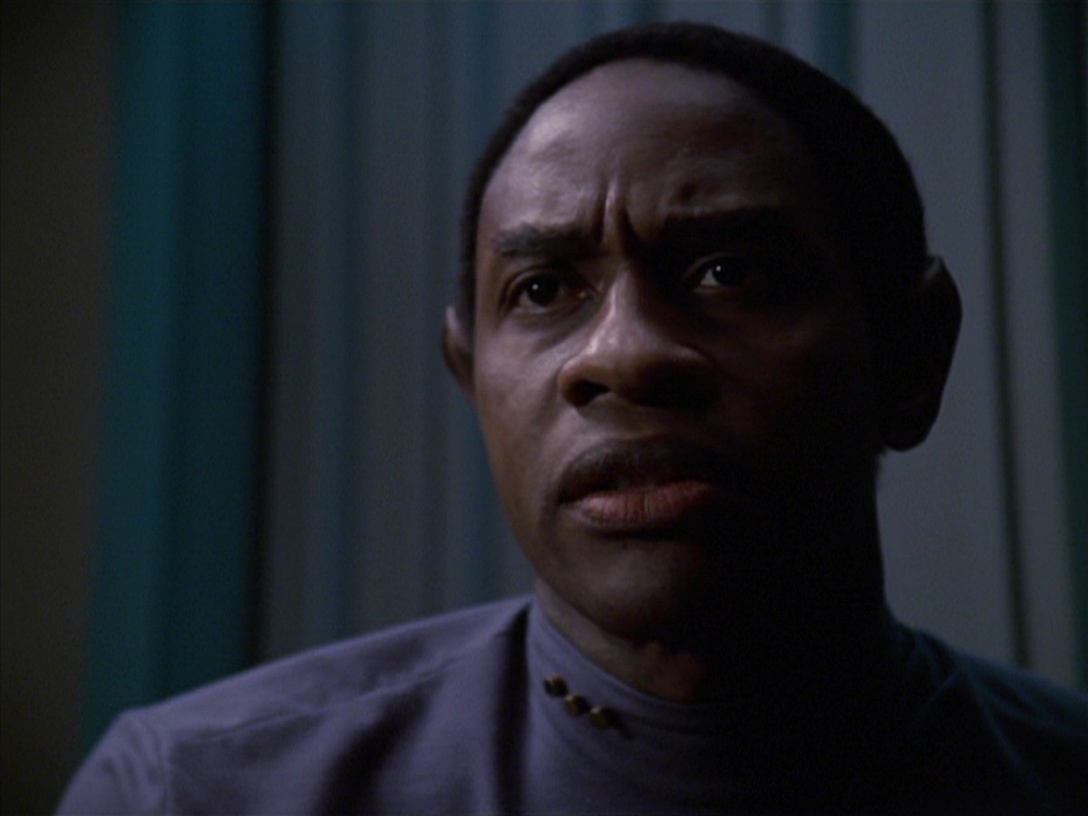 extant_StarTrek_VOY_7x04-Repression_2239.jpg