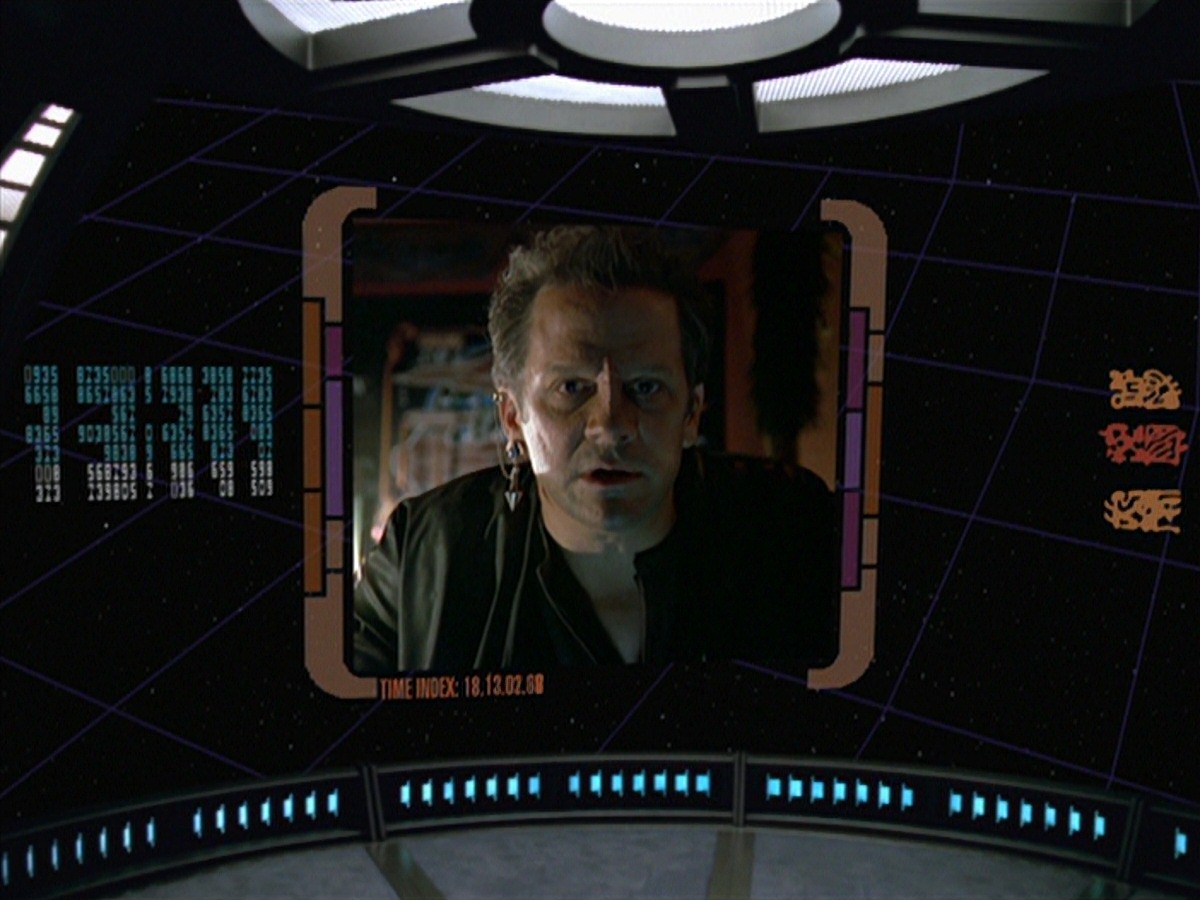 extant_StarTrek_VOY_7x04-Repression_2355.jpg
