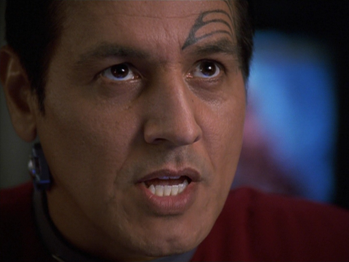 extant_StarTrek_VOY_7x04-Repression_2424.jpg
