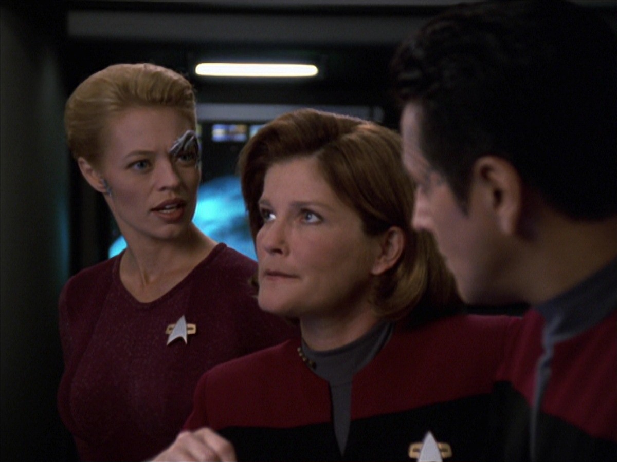 extant_StarTrek_VOY_7x04-Repression_2450.jpg