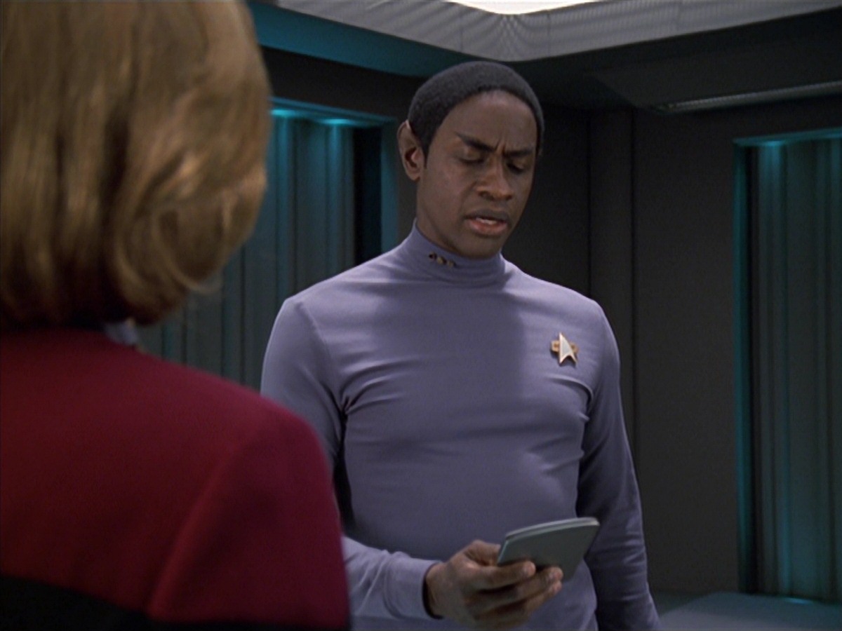 extant_StarTrek_VOY_7x04-Repression_2497.jpg