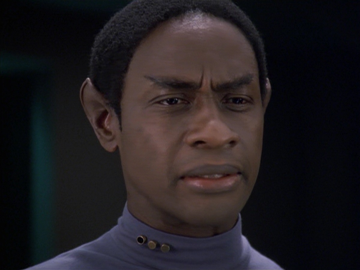 extant_StarTrek_VOY_7x04-Repression_2509.jpg
