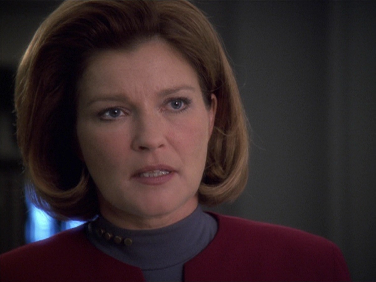 extant_StarTrek_VOY_7x04-Repression_2521.jpg