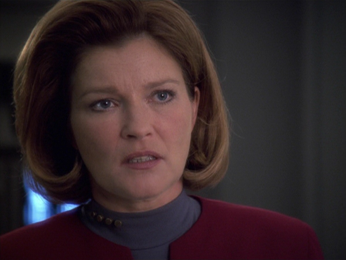 extant_StarTrek_VOY_7x04-Repression_2522.jpg