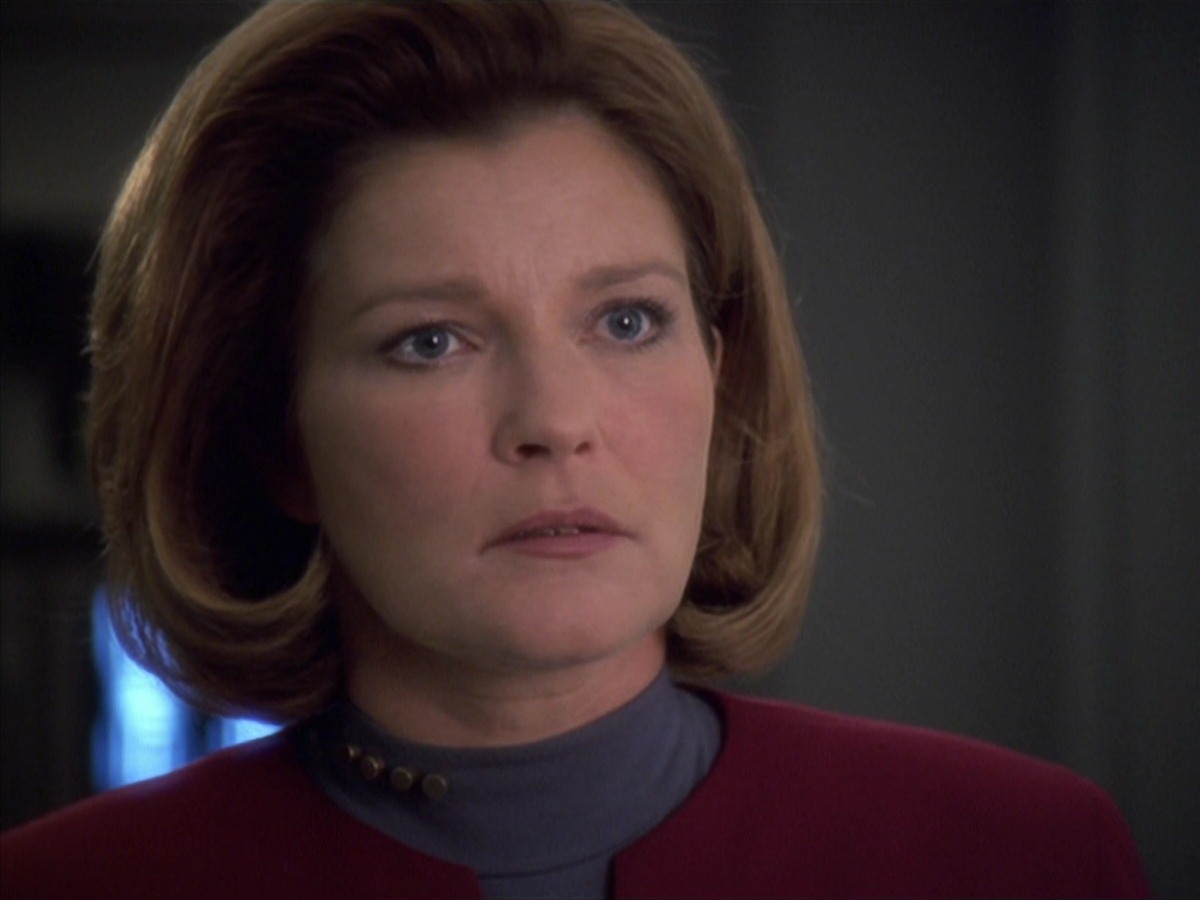 extant_StarTrek_VOY_7x04-Repression_2543.jpg