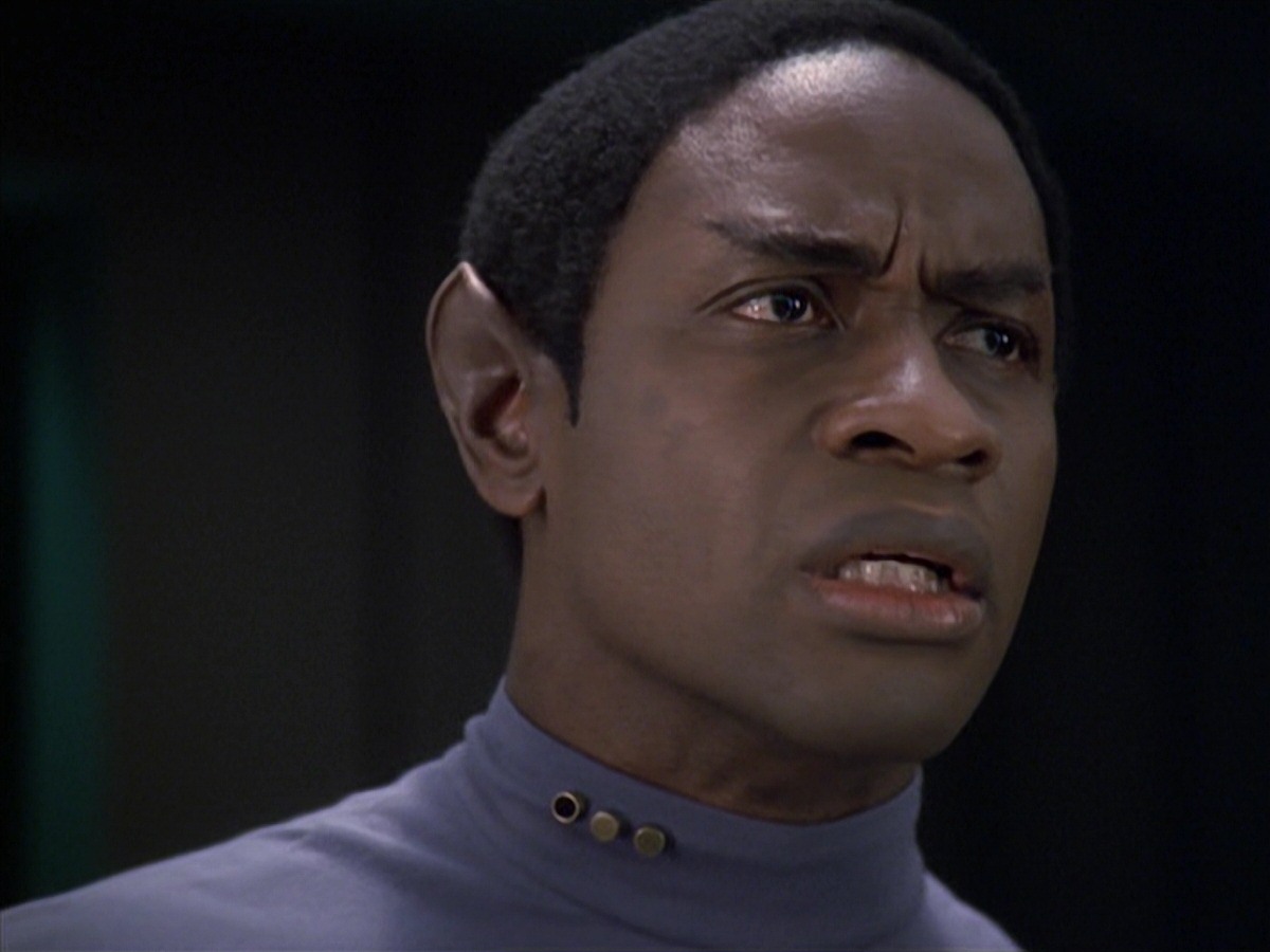 extant_StarTrek_VOY_7x04-Repression_2549.jpg