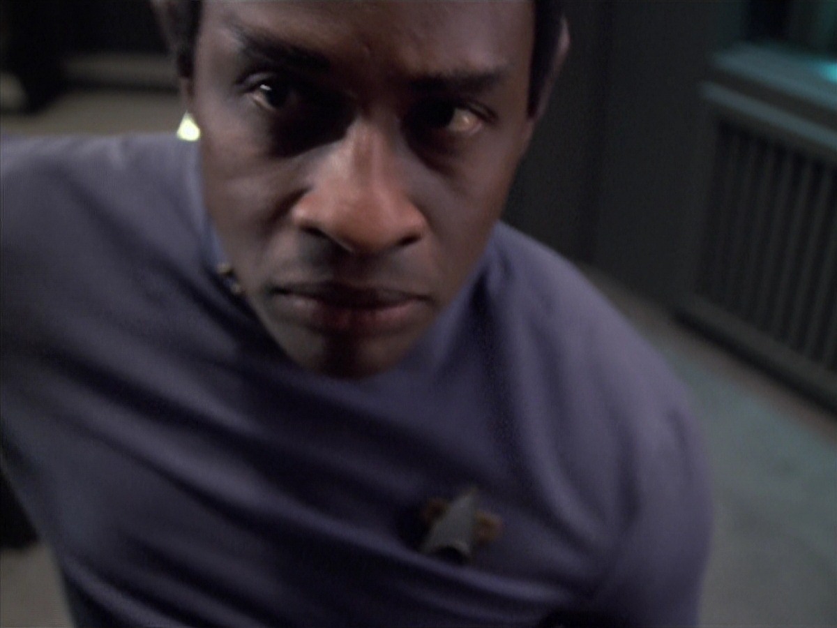 extant_StarTrek_VOY_7x04-Repression_2777.jpg