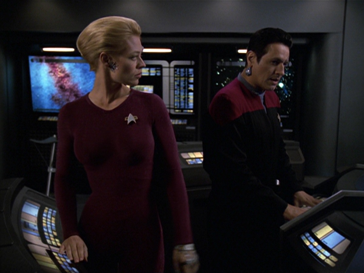 extant_StarTrek_VOY_7x04-Repression_2802.jpg