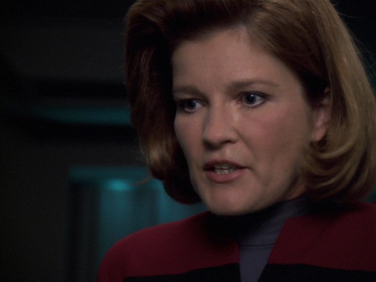 extant_StarTrek_VOY_7x04-Repression_2834.jpg