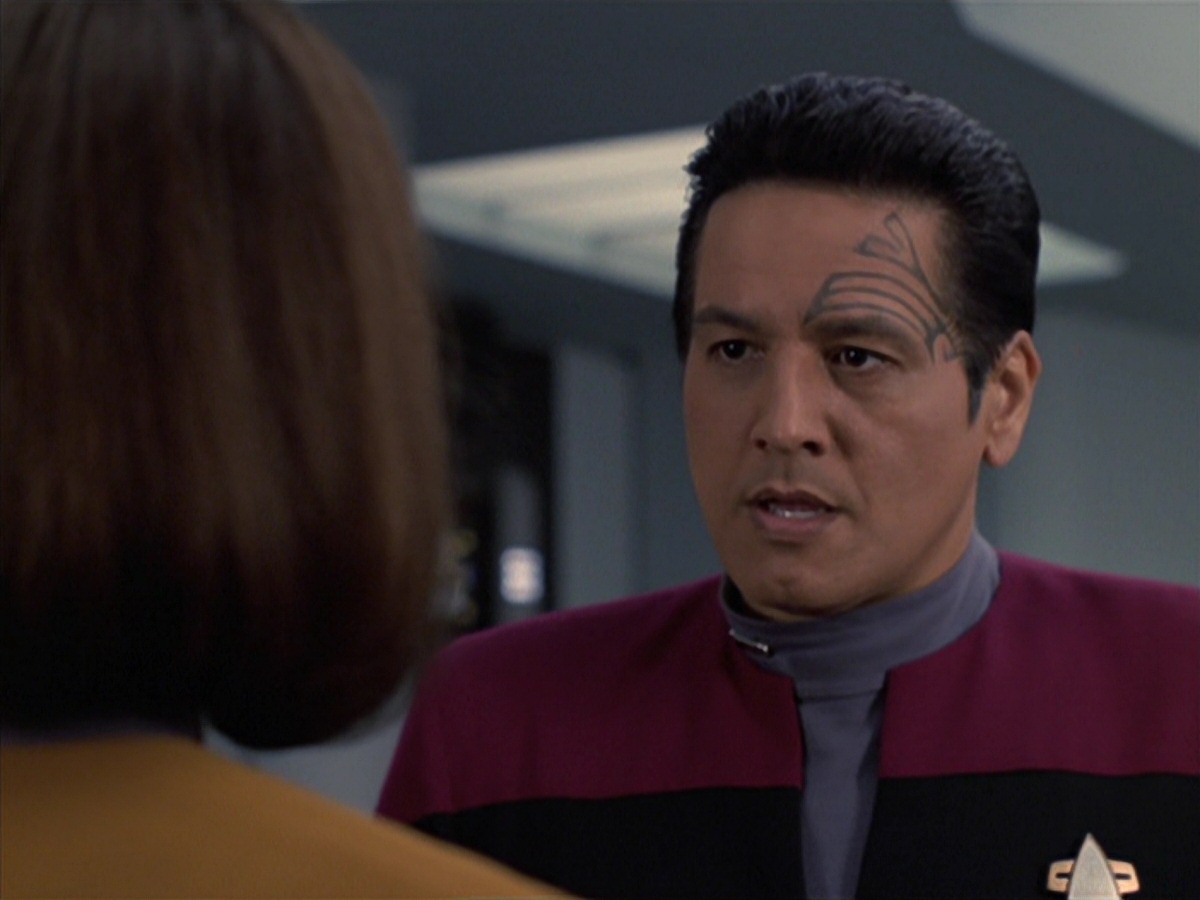 extant_StarTrek_VOY_7x04-Repression_2913.jpg