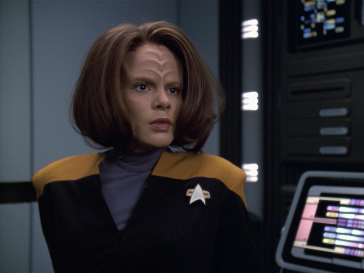 extant_StarTrek_VOY_7x04-Repression_2917.jpg
