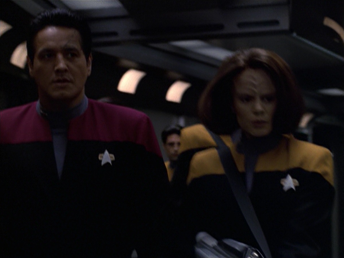 extant_StarTrek_VOY_7x04-Repression_2937.jpg
