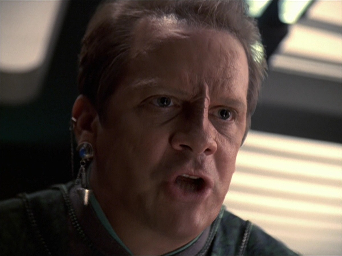 extant_StarTrek_VOY_7x04-Repression_2962.jpg