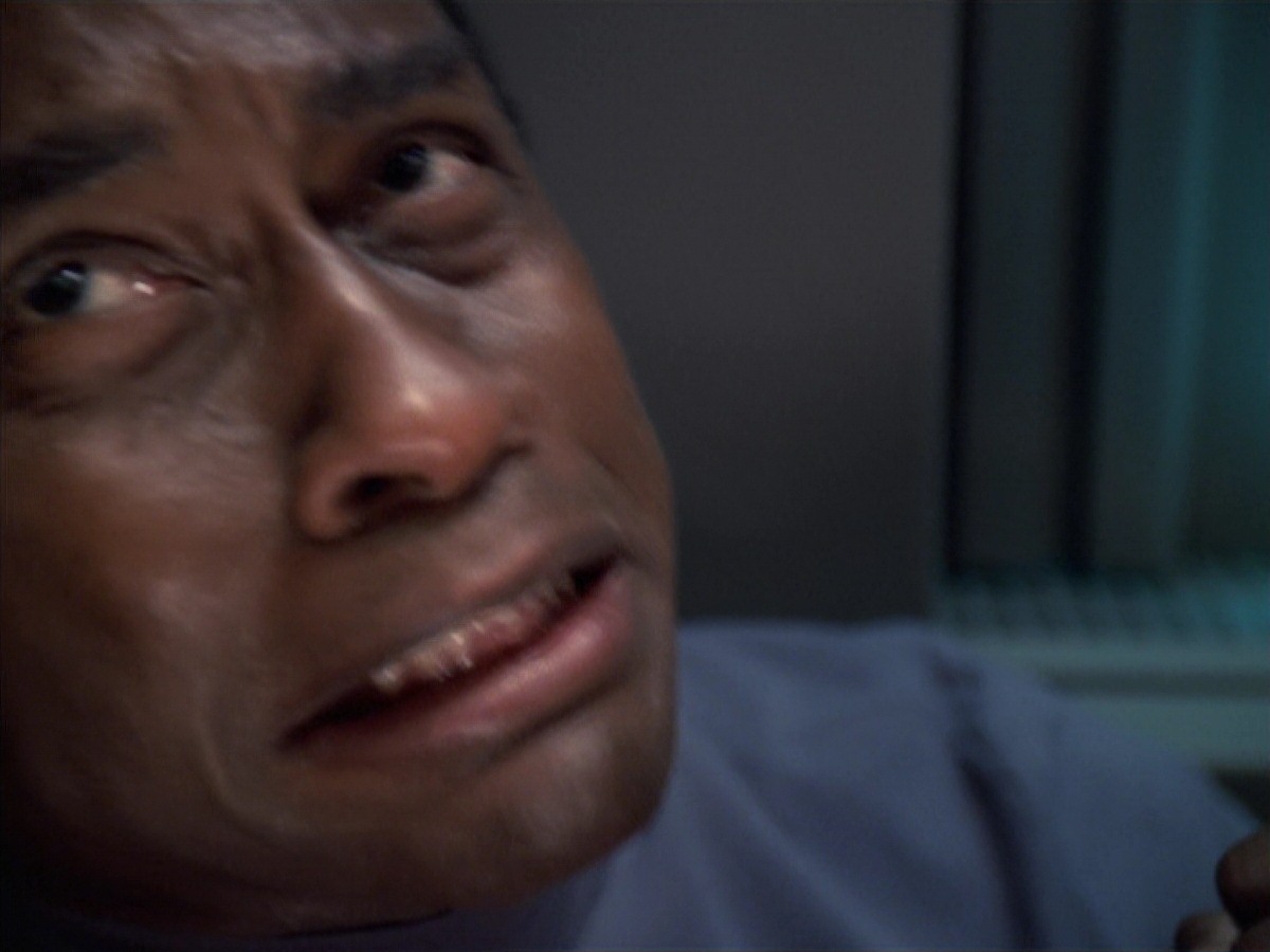 extant_StarTrek_VOY_7x04-Repression_2979.jpg