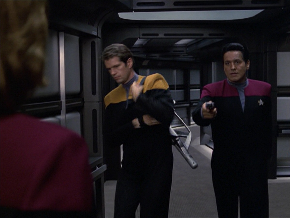 extant_StarTrek_VOY_7x04-Repression_3031.jpg
