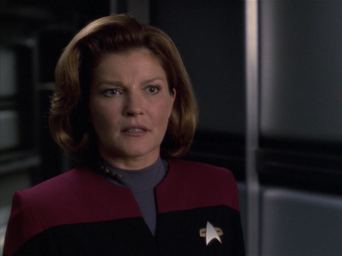 extant_StarTrek_VOY_7x04-Repression_3045.jpg