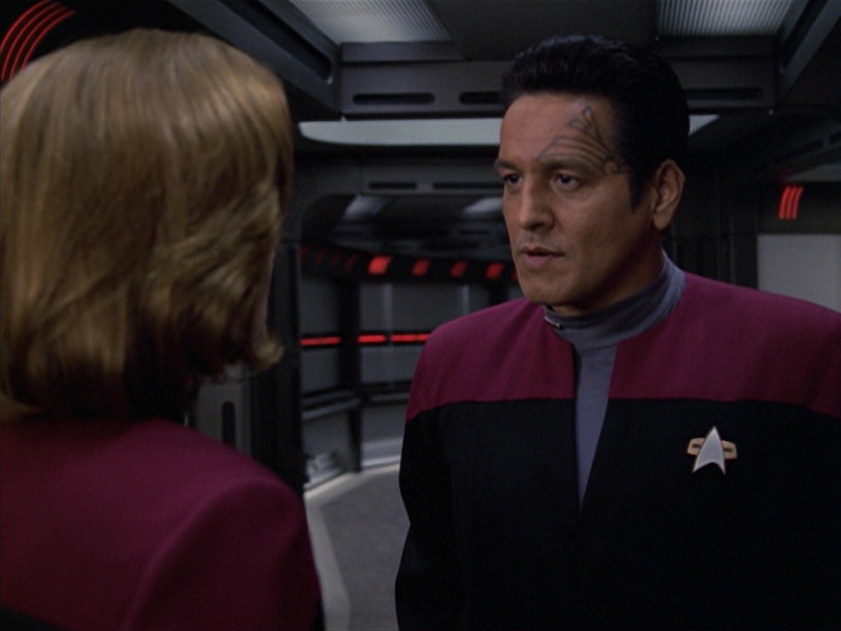 extant_StarTrek_VOY_7x04-Repression_3060.jpg