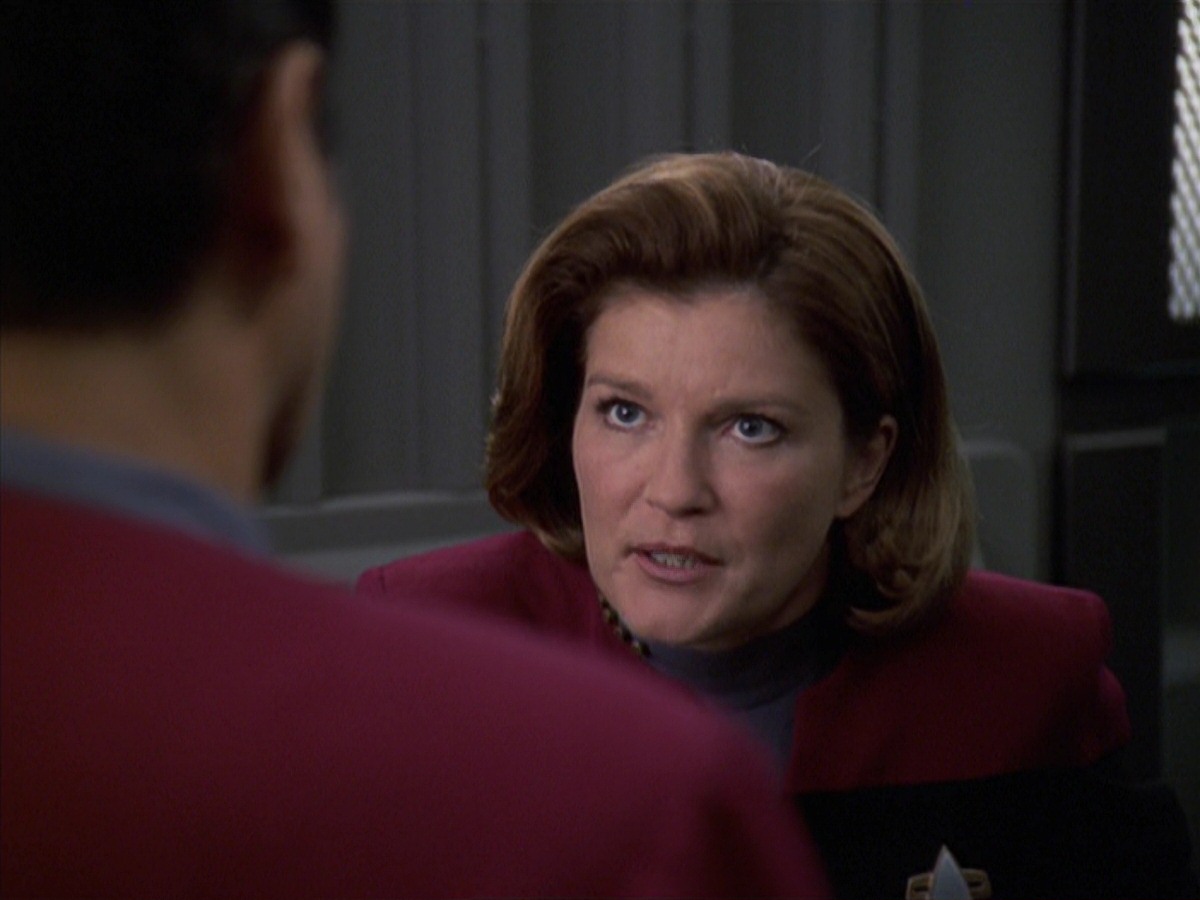 extant_StarTrek_VOY_7x04-Repression_3093.jpg