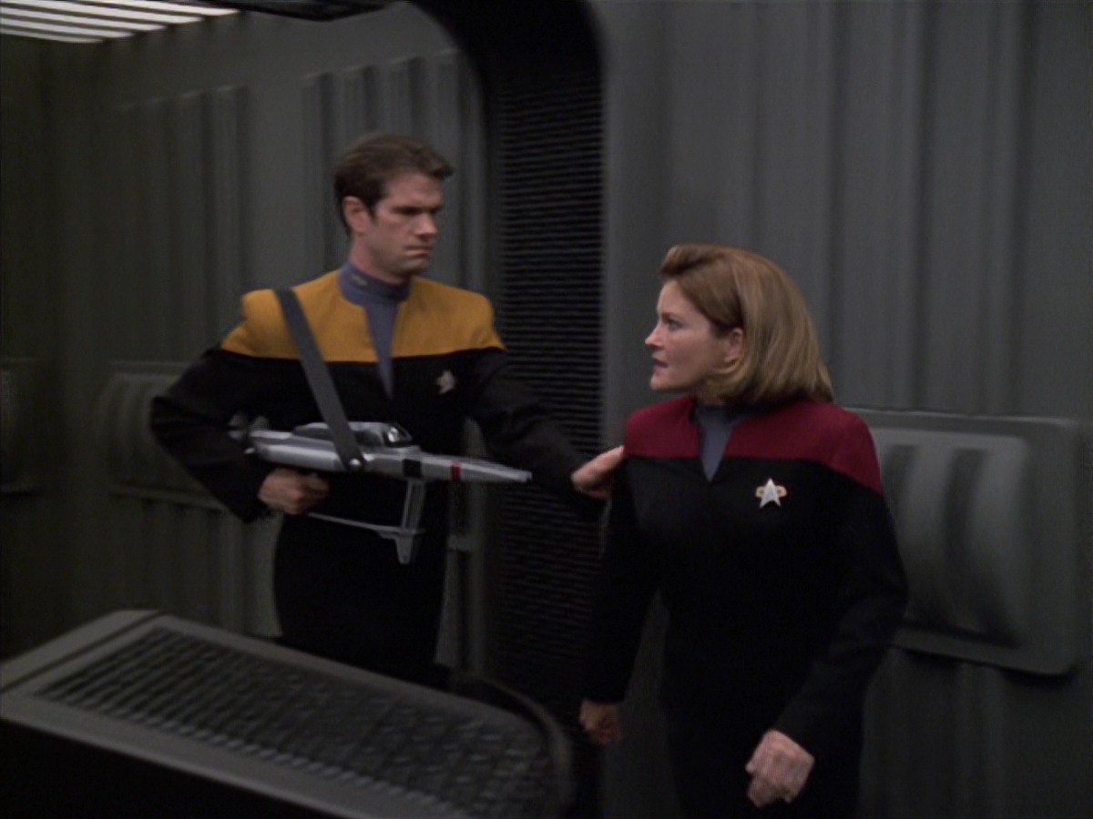 extant_StarTrek_VOY_7x04-Repression_3101.jpg