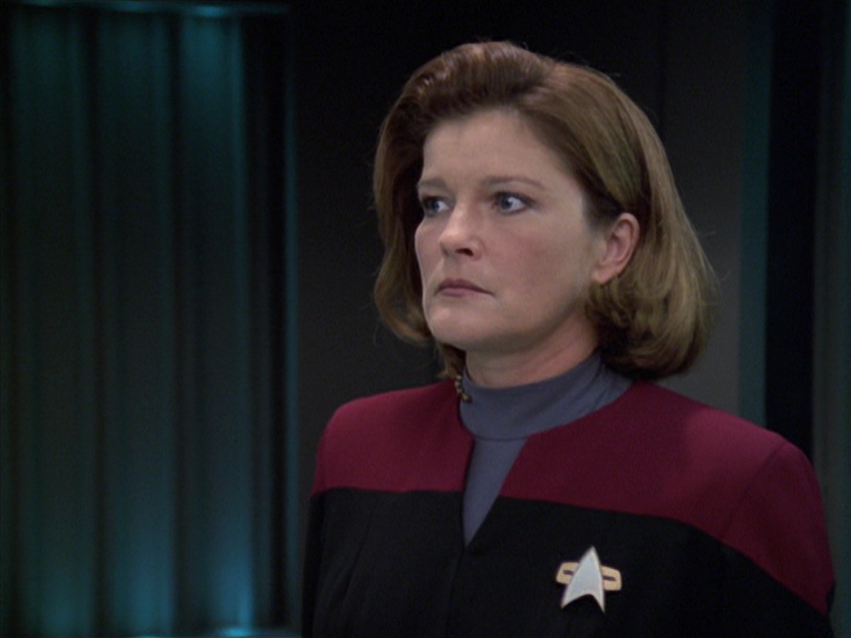 extant_StarTrek_VOY_7x04-Repression_3127.jpg