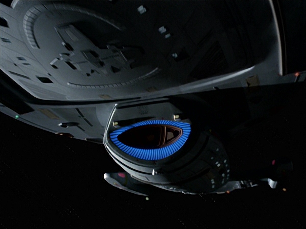 extant_StarTrek_VOY_7x04-Repression_3139.jpg
