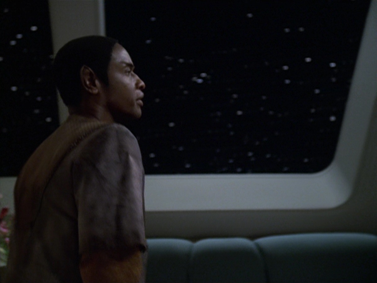 extant_StarTrek_VOY_7x04-Repression_3177.jpg