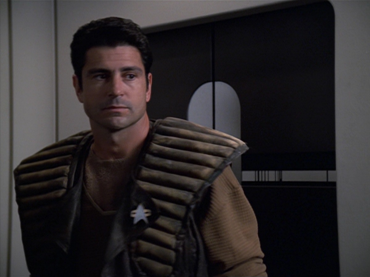 extant_StarTrek_VOY_7x04-Repression_3195.jpg