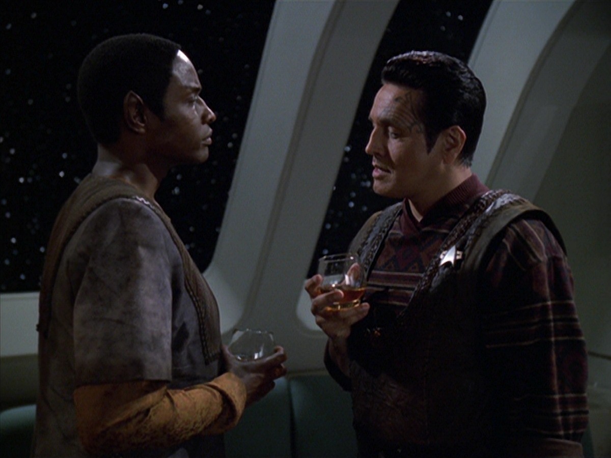 extant_StarTrek_VOY_7x04-Repression_3227.jpg