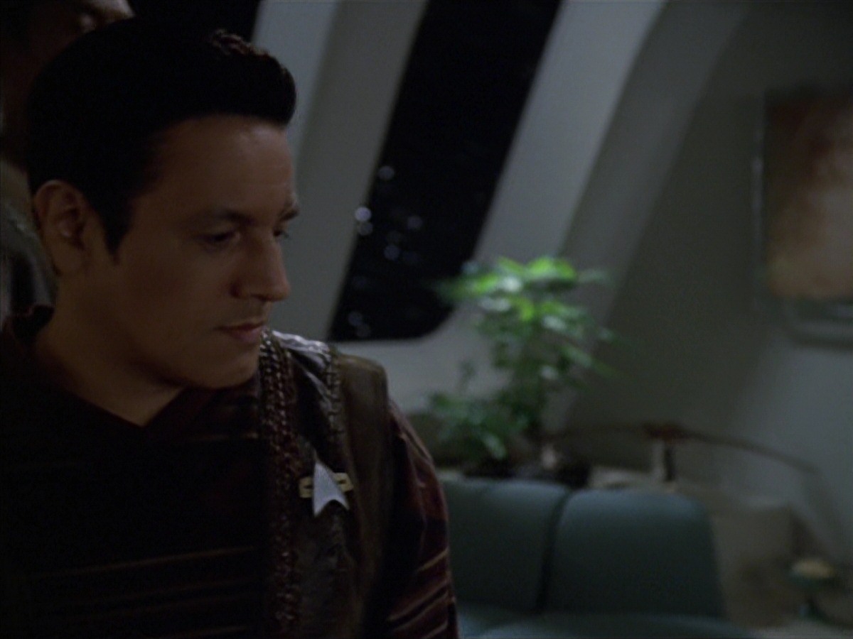 extant_StarTrek_VOY_7x04-Repression_3233.jpg