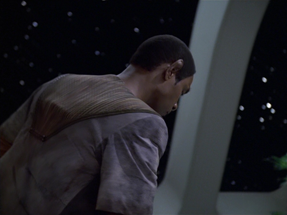 extant_StarTrek_VOY_7x04-Repression_3302.jpg
