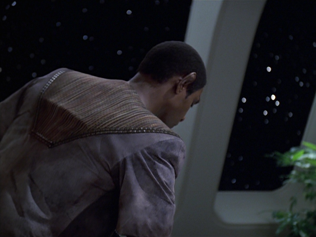 extant_StarTrek_VOY_7x04-Repression_3303.jpg